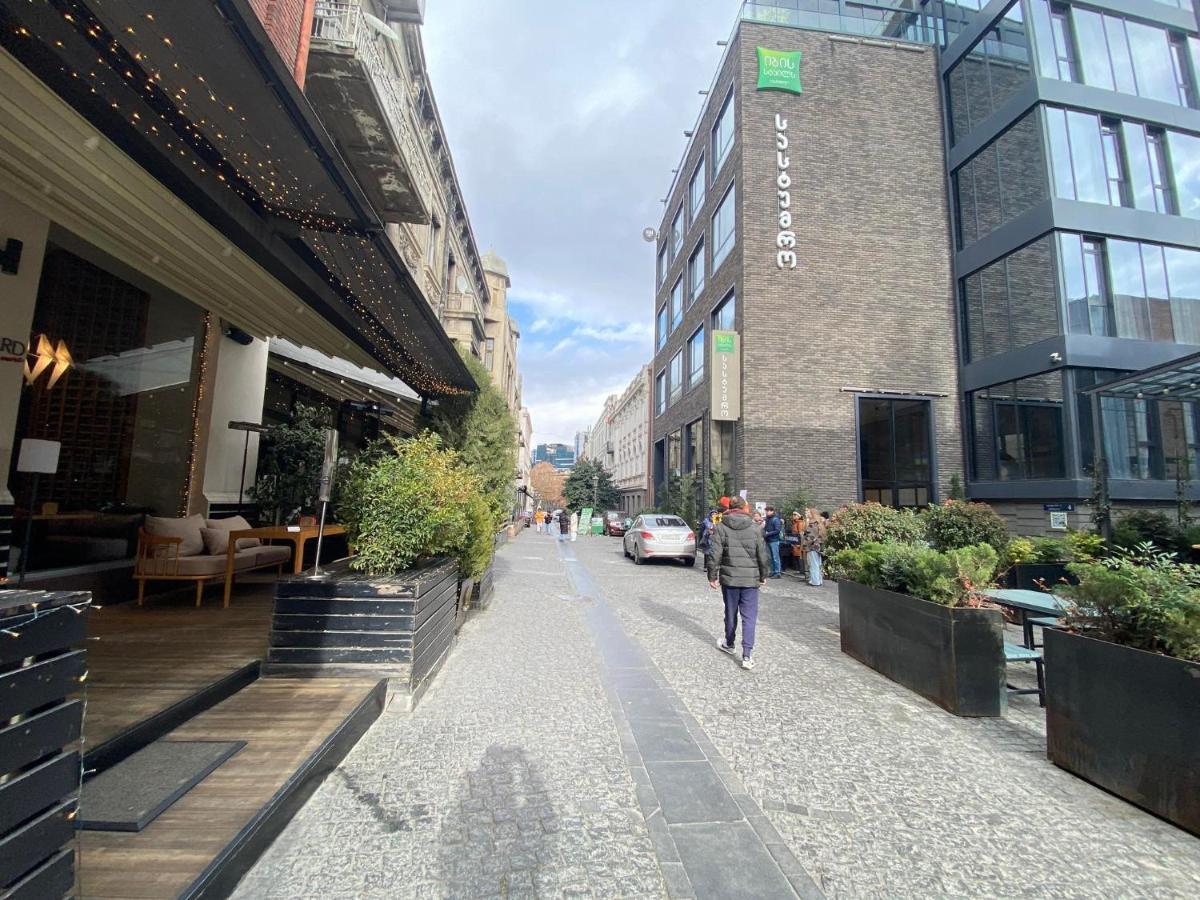 Freedom Square Apartment Тбілісі Екстер'єр фото