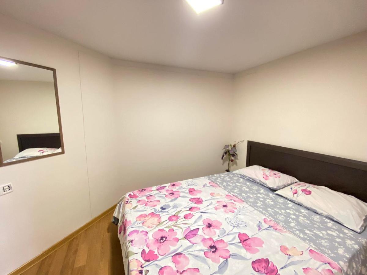 Freedom Square Apartment Тбілісі Екстер'єр фото