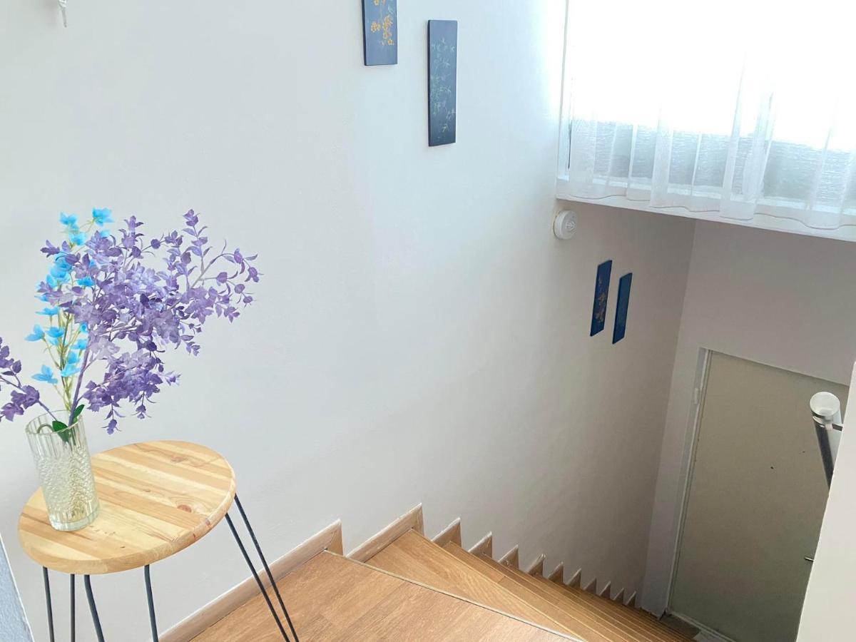 Freedom Square Apartment Тбілісі Екстер'єр фото