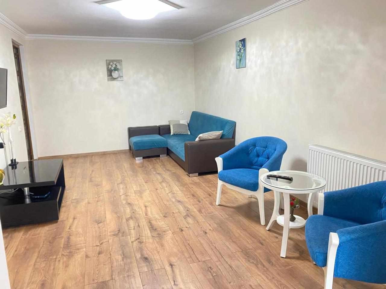 Freedom Square Apartment Тбілісі Екстер'єр фото